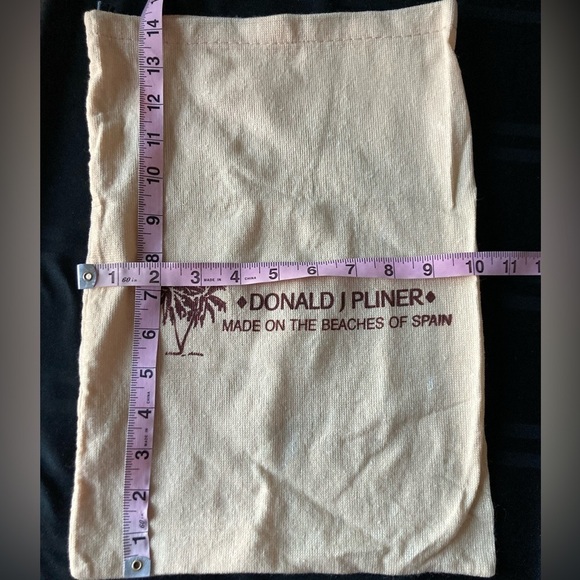 Donald J Pliner woven dust bag 14 1/2” X 10” Made on the Beaches of Spain - Picture 5 of 5